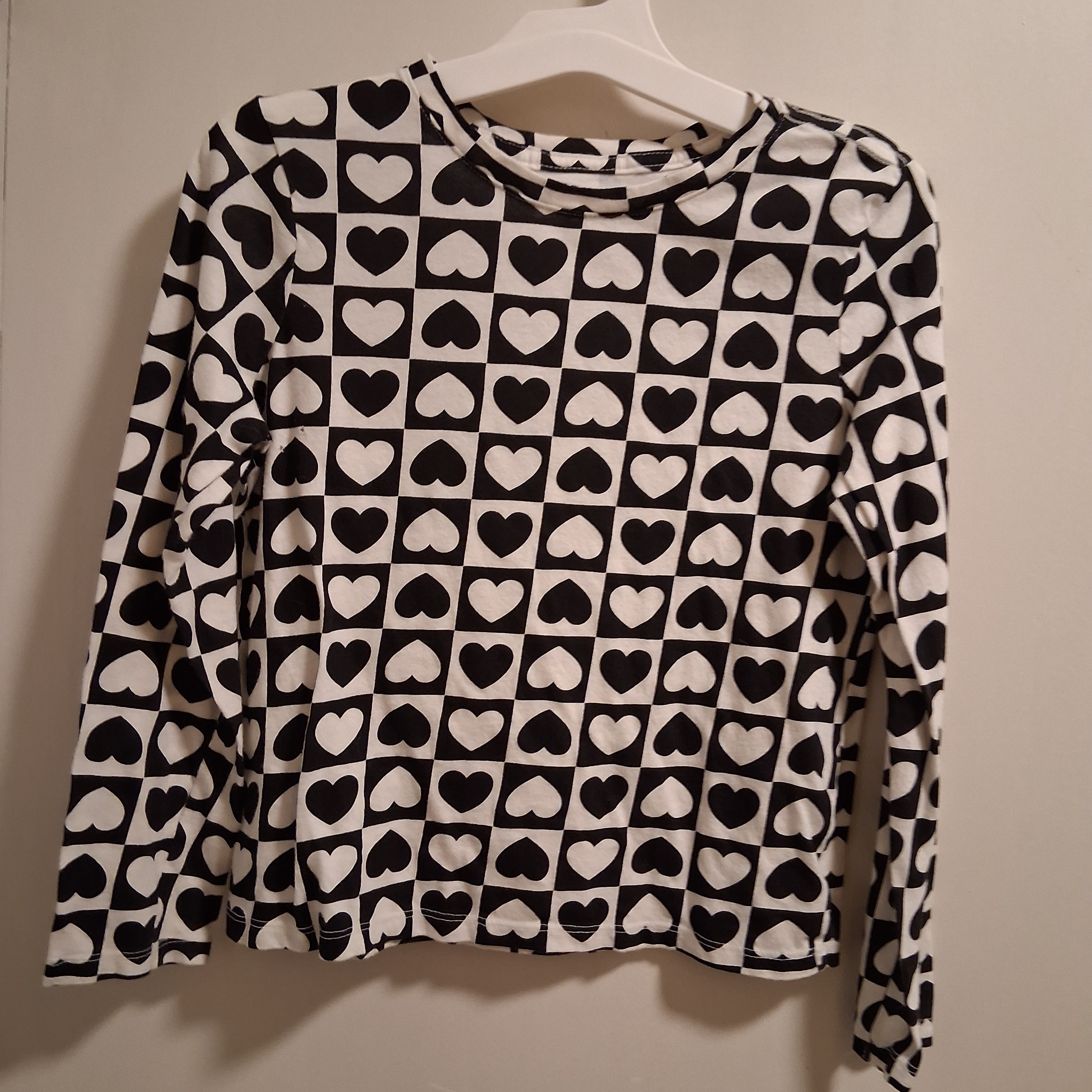 Cat & Jack Black And White Heart Long Sleeve Tee